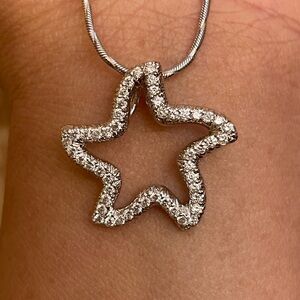18k white gold star diamond pendant